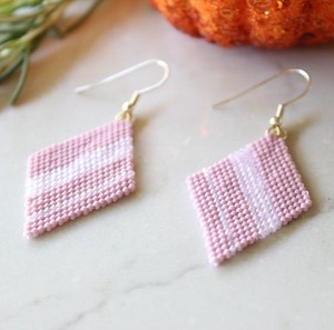Pendientes Colgantes Rectangulares de Cuentas Rosadas Pastel Tejidos a Mano, Joyería de Moda Minimalista y Ligera, Regalo Elegante, Suministros para Abalorios - Product Image 1