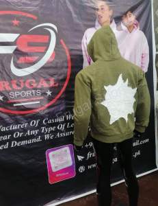 Sweat à capuche en coton épais avec appliqué, streetwear personnalisé, sweat-shirt de luxe en molleton épais avec appliqué, logo personnalisé - Product Image 4