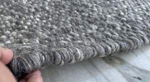 Tapis indien moderne tissé à la main, style basket, épais et tendance, 100% laine, idéal pour plusieurs utilisations intérieures, directement de l'usine. - Product Image 2