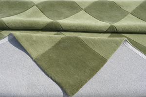 Tapis de luxe en laine tuftée à la main, motif damier géométrique moderne, tapis design contemporain fait main - Product Image 5