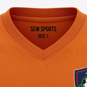 Maillot de football sur mesure respirant et extensible, maillot de football en polyester sublimé pour adultes - Product Image 3