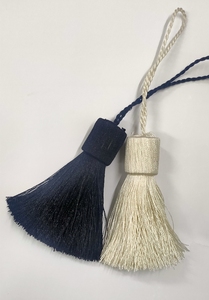 Pompons crème pour la décoration de la maison et du bureau - Product Image 5
