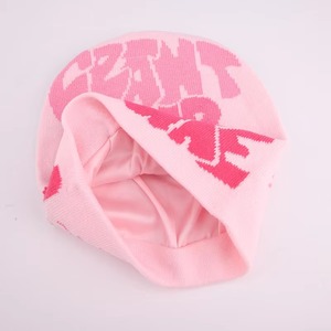 Bonnet d'hiver personnalisé avec logo, unisexe, doublure satinée, 100 % acrylique, revers jacquard, style urbain, ajustable, motif original - Product Image 5