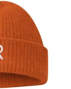Gorro de Punto Acrílico Personalizado con Logo MR Bordado en Blanco, Color Naranja, Cálido para Invierno, Suave, Fabricante OEM, Unisex - Product Image 2