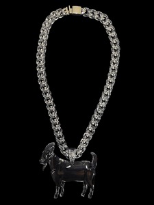 Modern Minimalist Resin Link Chain Hanging Decorative Sculpture for Home Office <b>Shelf</b> Styling (Eco-Friendly) - Product Image 3