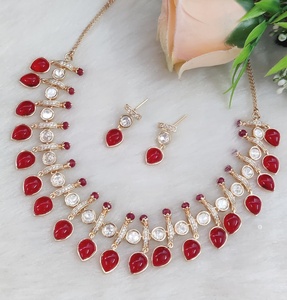 Conjunto de Collar Kundan de Moissanita de Primera Calidad, Diseño Minimalista, Ideal para Vestimenta Étnica y Occidental, Elegante para Oficina y Fiestas - Product Image 1