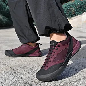 Zapatillas casuales para hombre hechas de cuero vacuno de primera capa con diseño perforado y calado, transpirables, cosidas a mano. - Product Image 4