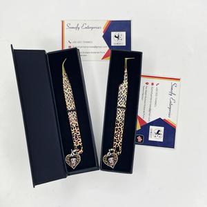 Pinzas para Pestañas con Diseño de Guepardo de Somofy Enterprises, con Dijes de Corazón, Acero Inoxidable, Punta de Precisión, Agarre Perfecto, 10 mm de Longitud, en Caja - Product Image 6