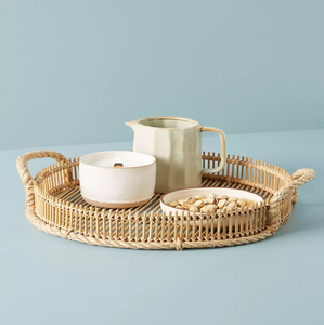 Ensemble de plateaux rectangulaires en rotin imbriqués avec des bases en bois massif et des poignées latérales tressées, disponibles à prix de gros. - Product Image 2