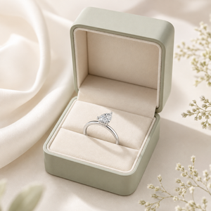 Bague élégante en diamant simulé taille poire 8x5mm, couleur D, certifiée IGI, argent sterling 925 |   Bague de fiançailles minimaliste en argent, solitaire - Product Image 4