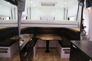 Moderna Puerta de Acceso Fija con Ventana para Remolque de Viaje/Caravana/RV de Aluminio para 6 Personas, Ideal para Camping - Product Image 3