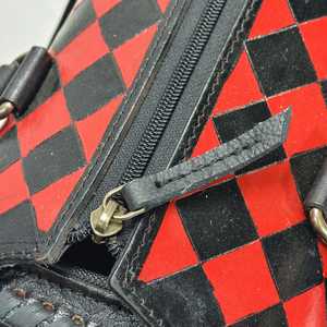Bolso de Hombro Walla Personalizado 2026 de Cuero Genuino de Vaca con Diseño a Cuadros Negro y Rojo, Cierre de Cremallera y Forro de Algodón - Product Image 5