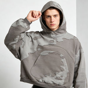 เสื้อฮู้ดดี้ผู้ชายสไตล์วินเทจสีเทาแบบมีรอยขาดแต่งผ้าปะติด ทรงโอเวอร์ไซส์ สวมใส่สบายๆ สไตล์สตรีทแวร์ - Product Image 6