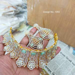 Ensemble de bijoux de mariée classique à la mode, imitation zircon cubique vert menthe, collier et boucles d'oreilles pour femmes - Product Image 1