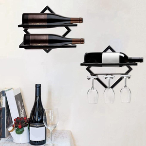 Support mural exclusif en métal noir imprimé pour bouteilles de vin – Design de créateur - Product Image 6