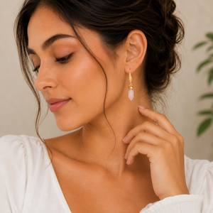 Pendientes de Cuarzo Rosa de 31-32 mm con Zirconia, Forma de Espiga Pequeña, Plata de Ley 925, Baño de Oro de 18K - Product Image 5