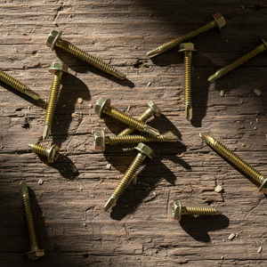 Tornillo Autoperforante con Cabeza Hexagonal, Clase 8, Acero al Carbono Galvanizado con Fosfato de Zinc, Rosca Estándar, Marca PDC - Product Image 1