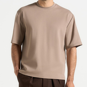 Camiseta Casual de Manga Corta para Hombre, Cuello Redondo, Color Sólido, Tejido de Punto, Corte Regular, Estilo Liso Teñido - Product Image 5
