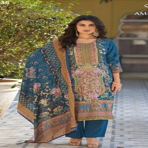Colección de Salwar-Suit-Dupatta de alta calidad en muselina de viscosa con estampado digital y trabajo Aari hecho a mano, proveedor indio. - Product Image 1