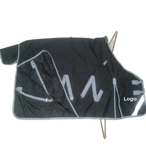 Couverture d'hiver pour chevaux avec logo personnalisé, meilleur design, col standard, tissu léger et imperméable pour couverture de pluie, Kanpur, Inde - Product Image 1