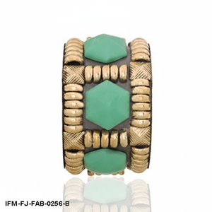 กำไลข้อมือวินเทจสีทองโบราณประดับด้วยหินเรซิ่นสีเขียวรูปหกเหลี่ยม ของขวัญสำหรับเธอ - Product Image 3