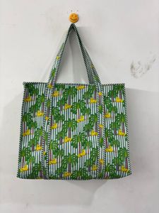 Quilted Kantha Cotton <b>Tote</b> Bag Handmade Printed Shoulder Bag Large Capacity Everyday Utility Summer/Winter Zipper Closure - Product Image 3