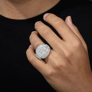 Anillo de Diamantes Redondos en Oro Blanco para Hombre, Estilo Hiphop, Uso Diario, Color G Natural - Product Image 1