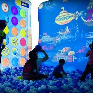 Juego <span class=keywords><strong>de</strong></span> pared <span class=keywords><strong>de</strong></span> proyección interactiva para niños Ball Toss Shooting + Drawing + Touch Interaction Sistema <span class=keywords><strong>de</strong></span> juego educativo - Product Image 1