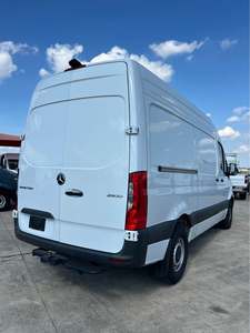 Mercedes-Benz Sprinter 2025 Usada, Furgoneta de Carga con Techo Alto - Product Image 5