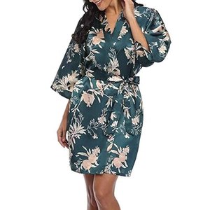 Albornoces de Satén Lisos para Mujer, Kimono de Seda, Bata de Baño al por Mayor, Ropa de Dormir para Novias y Damas de Honor, Proveedor de Logotipos Personalizados - Product Image 3