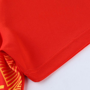 Ensemble de maillot de football pour homme, col en V rouge, imprimé géométrique, short en polyester à séchage rapide, uniforme sportif toutes saisons - Product Image 5