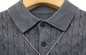 เสื้อเชิ้ตแขนสั้นผู้ชาย ผ้าถัก 100% คอตตอน สไตล์ลำลอง ปักโลโก้ด้านหน้า สีพื้น แห้งเร็ว - Product Image 5