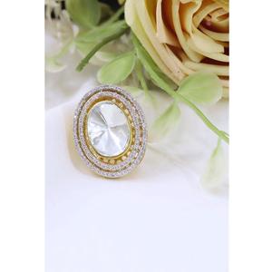 แหวนทองเหลืองชุบทองคุณภาพพรีเมียมประดับเพชรซิคอน ดีไซน์สวยเก๋ ปรับขนาดได้ เหมาะสำหรับงานแต่งงาน คอลเลคชั่นสำหรับผู้หญิง - Product Image 1