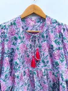 Vestido Mini Casual de Verano con Estampado Floral de Algodón Morado Bohemio, Manga Abullonada, Corte Holgado y Cuello con Lazos - Product Image 4