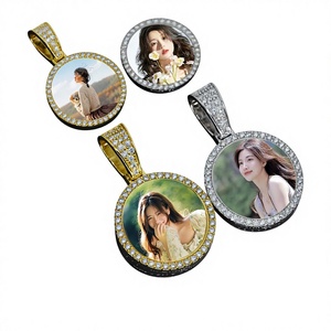 Colgante de Moissanita con Baño de Oro Amarillo y Fotos - Product Image 2