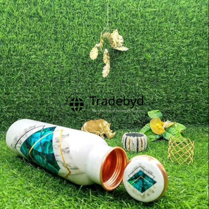 Bouteille en cuivre qui soutient le bien-être avec une large conception de boisson confortable par Tradebyd - Product Image 2