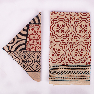 Bandana carrée bohème de luxe en coton, imprimée au bloc, à teintures naturelles écologiques, faite à la main, style Bagaru, unisexe, pour le cou ou comme sac de voyage - Product Image 5