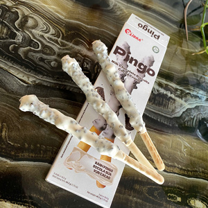 VIETNAMESE <b>BISCUITS</b> PINGO MILK CHOCOLATE COCOA CRUMB STICK 49.5G - Product Image 3