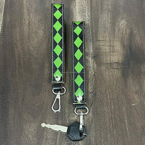 New Checkered Genuine Leather Keychain Wrist Strap with Diamond Pattern Metal Clasp Fashion Key Holder Perfect for Everyday Use - Product Image 4