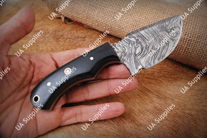 Couteau de chasse de luxe à lame fixe en damas forgé à la main, manche en os de chameau, personnalisable, vente en gros, OEM, pour la chasse, le camping, l'EDC, la survie - Product Image 3