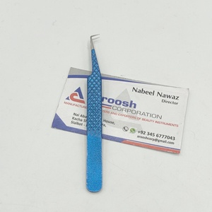 Pinzas para pestañas de 90 grados de acero inoxidable profesionales al por mayor agarre de Diamante Azul de alta calidad puntiagudo sostenible - Product Image 5