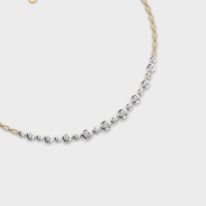 Collar de Diamantes Cultivados en Laboratorio de 18K con Graduación de Peso |   Collar con diamantes engastados en punta |   Diamantes de Lujo en Oro - Product Image 3