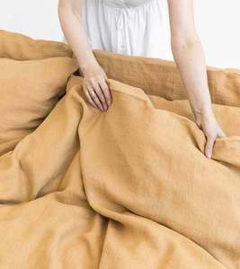 Parure de lit en coton moutarde avec fermeture boutonnée en noix de coco, housse de couette douce, comprenant 2 taies d'oreiller, option de taille de lit personnalisée - Product Image 1