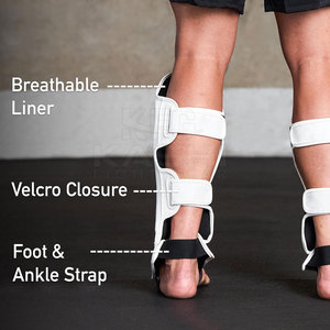 Espinilleras profesionales diseñadas para un alto rendimiento, comodidad y durabilidad, ideales para entrenamientos, partidos y jugadores adultos. - Product Image 5