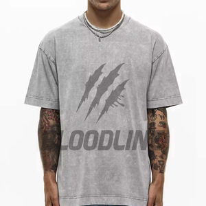 Camiseta de Manga Corta Gris para Hombre Bloodline con Diseño de Huella de Garra, Cuello Redondo, Corte Regular Informal, 100% Algodón Jersey Transpirable - Product Image 4