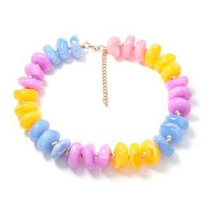 Collier en résine fait main, écologique, au design tendance, avec un aspect naturel, thème ange, forme personnalisée pour les occasions branchées - Product Image 4