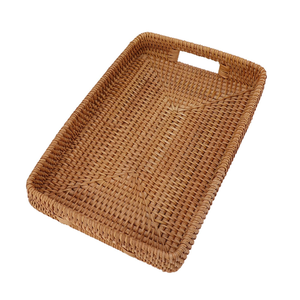 Plateau de service artisanal en rotin de qualité supérieure, avec poignées en bois massif, plateau décoratif en fibres naturelles pour le thé et le café - Product Image 1