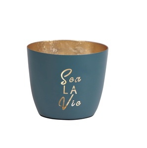 Fabricante confiable de portavelas decorativos de hierro con diseño de letras recortadas, con base estable y acabado premium. - Product Image 5