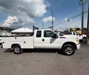 Camioneta Ford F-350 2011 Usada en Buen Estado, Cabina Extendida, 4x4, con Enganche de Remolque, para Mecánico/Servicio, Caja de Carga, Utilitaria, para Trabajos de Construcción - Product Image 6