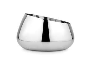 Tazón de chocolate clásico de metal, un soporte para dulces atemporal para una decoración elegante de la mesa y del hogar. - Product Image 2